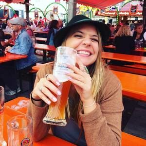 Meet your Posher, Laura